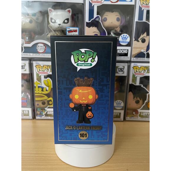 Funko Pop! Digital | Jack-O-Lantern Freddy #101 ROYALTY | Halloween 2 LE 3000 - Picture 2 of 6